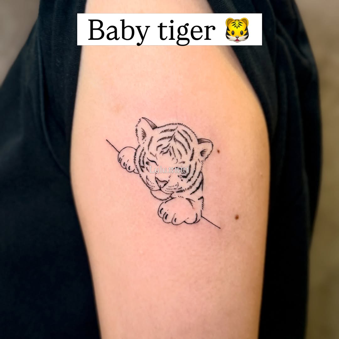 Tattoo by @lulu.ttttttt — fine_line, minimalist