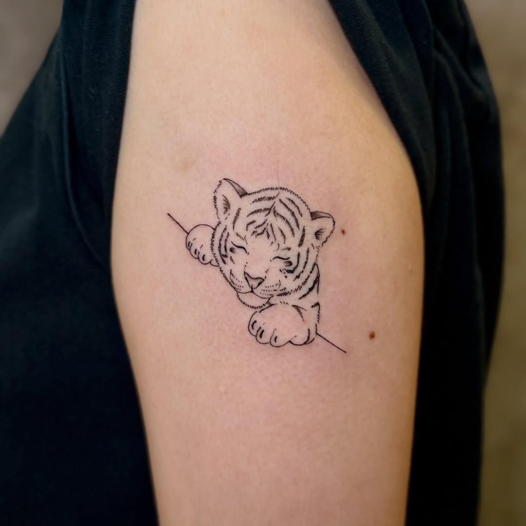 Tattoo by @lulu.ttttttt — fine_line, realism