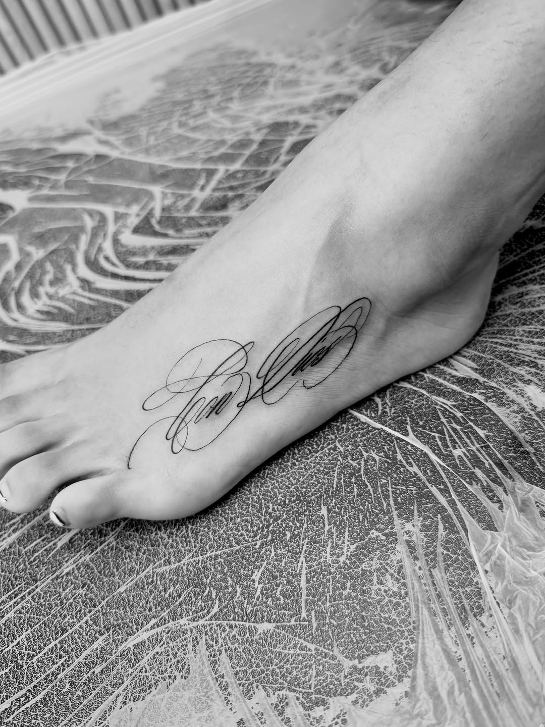 Tattoo by @h_proletter_ttt — lettering_script, fine_line