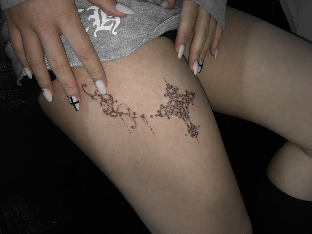 Tattoo by @keeshetattoo β fine_line, ornamental