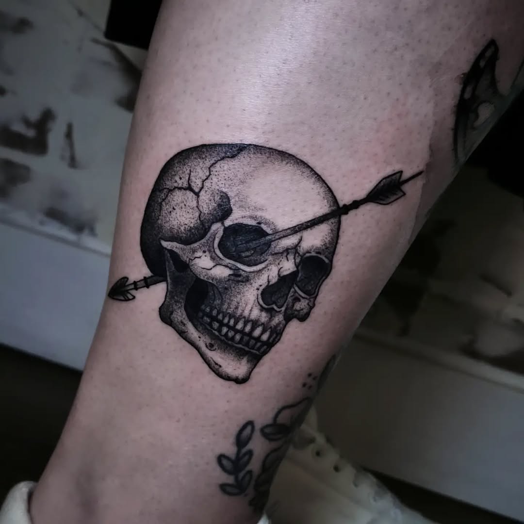 Tattoo by @alena.ashes โ black_and_grey, realism