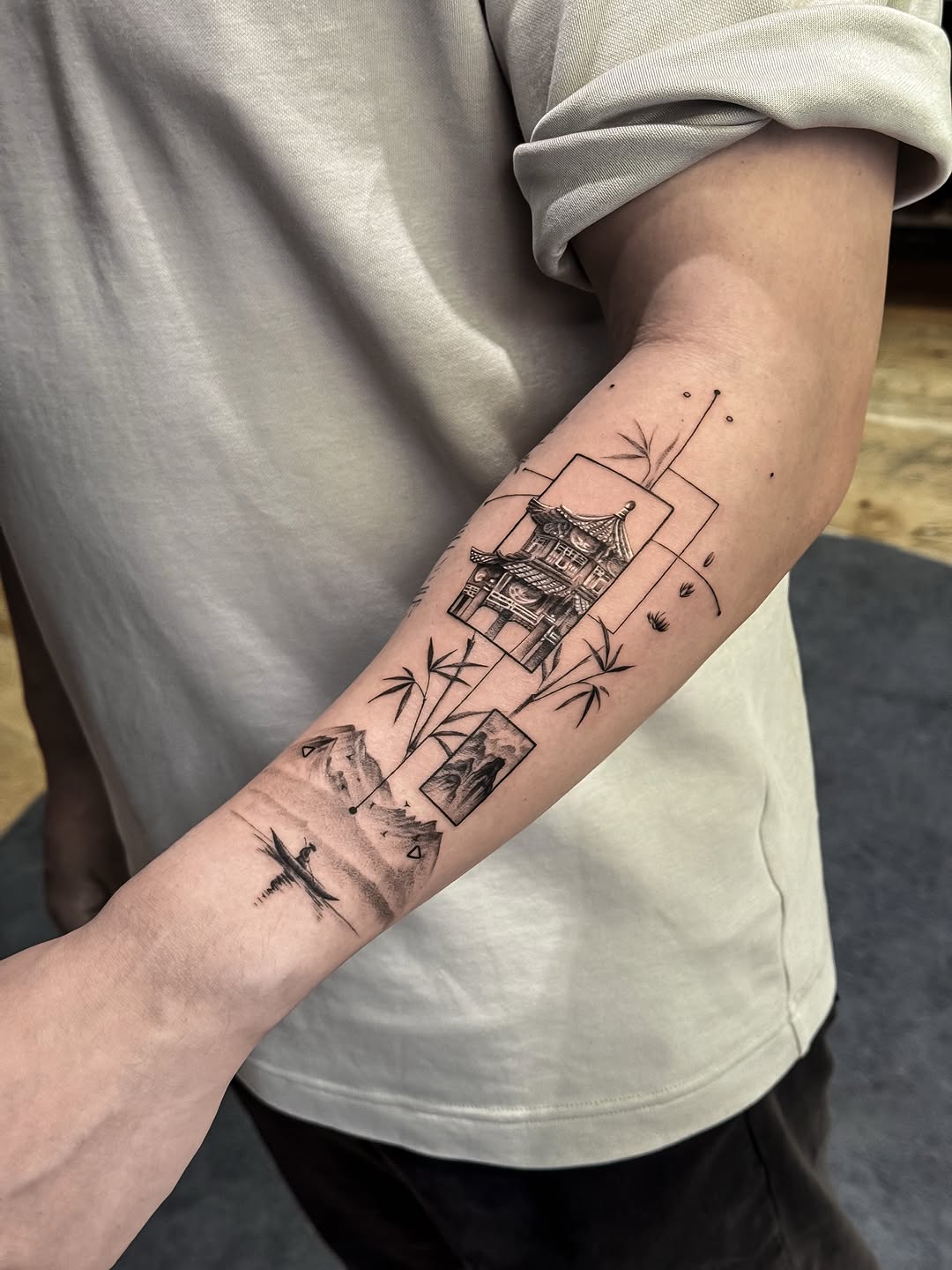 Tattoo by @dannyptattoos โ black_and_grey, geometric