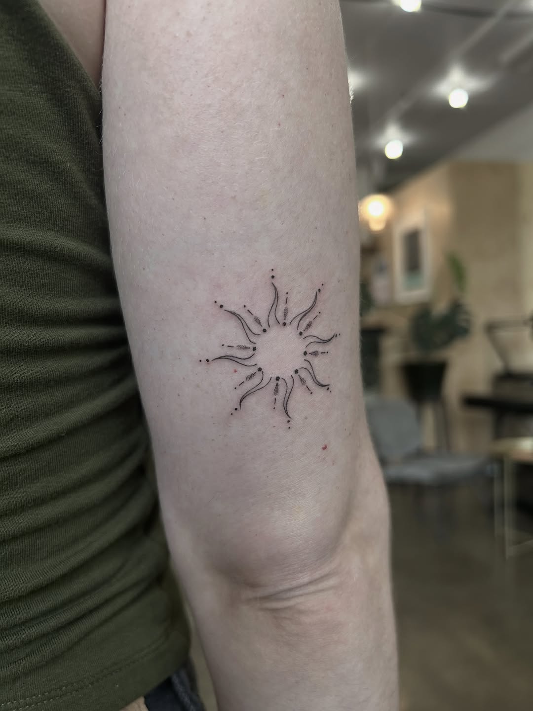 Tattoo by @douceliigne — fine_line, minimalist