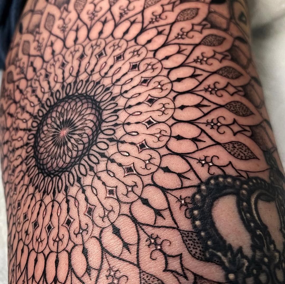 Tattoo by @memo.tattoo — geometric, ornamental