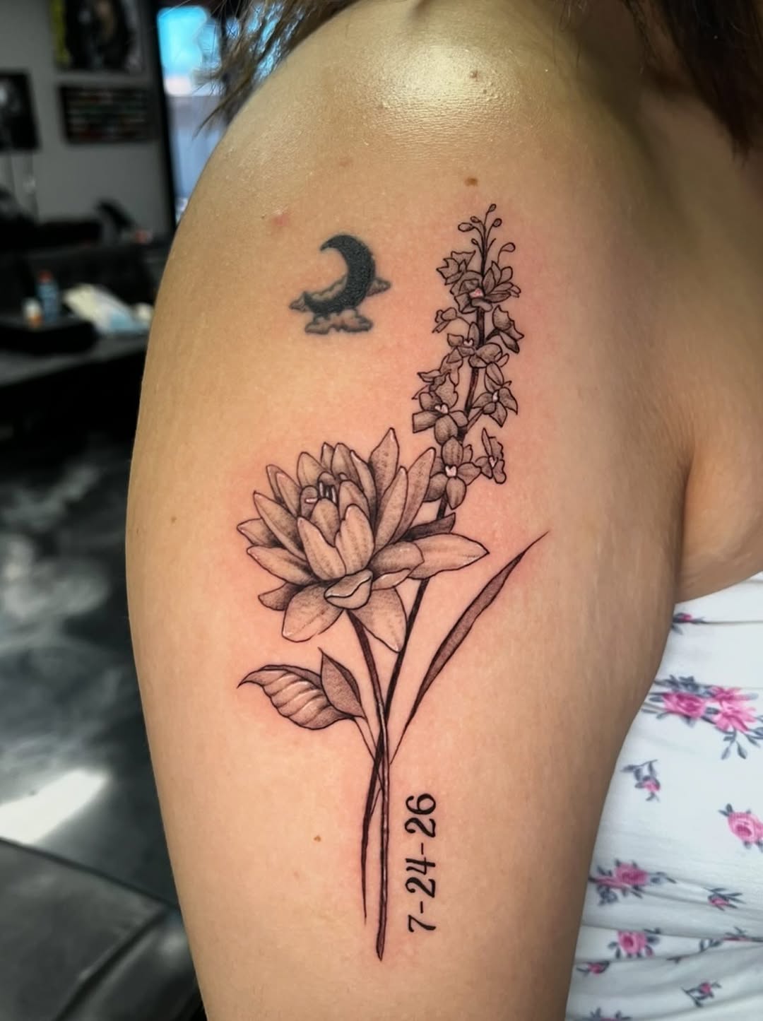 Tattoo by @marztattz — fine_line, black_and_grey