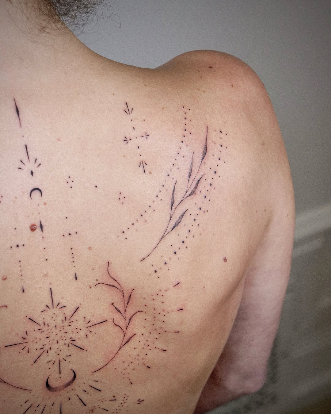 Tattoo by @orma_tattoo — fine_line, dotwork
