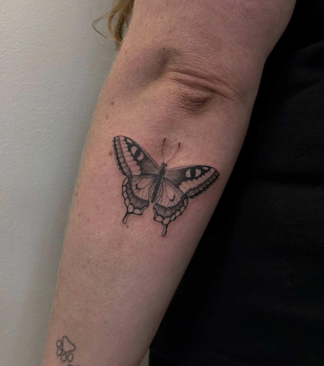 Tattoo by @perreault.productions โ realism, black_and_grey