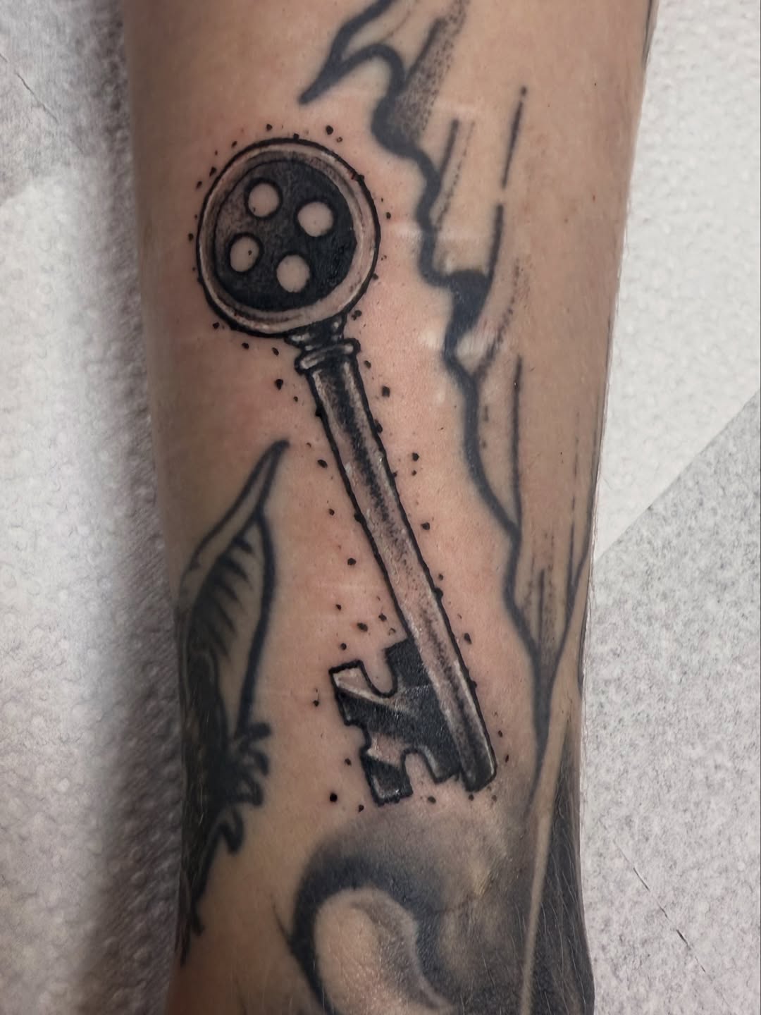 Tattoo by @bennwho_tattoo โ black_and_grey, illustrative
