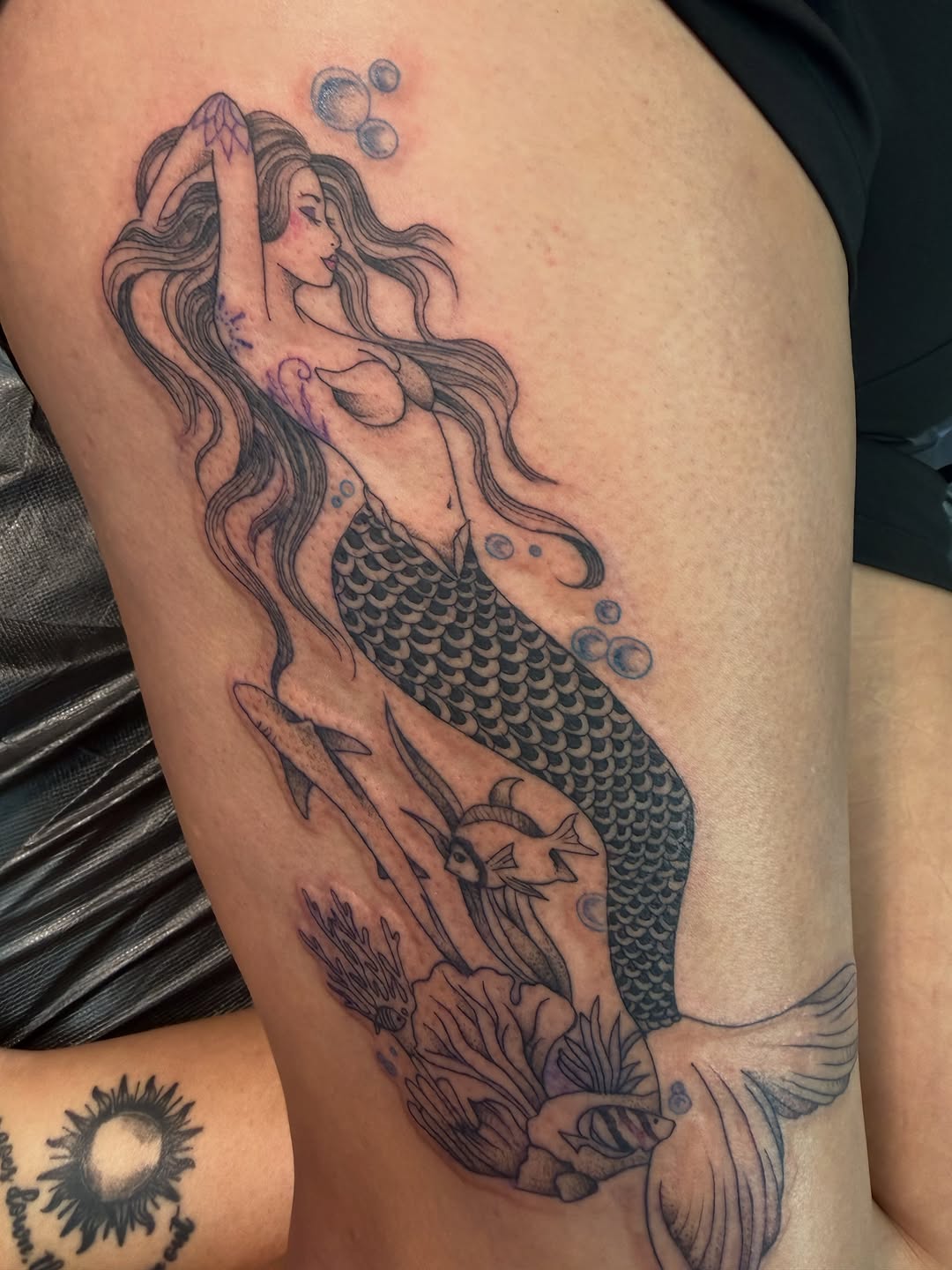 Tattoo by @annarttt — fine_line, black_and_grey