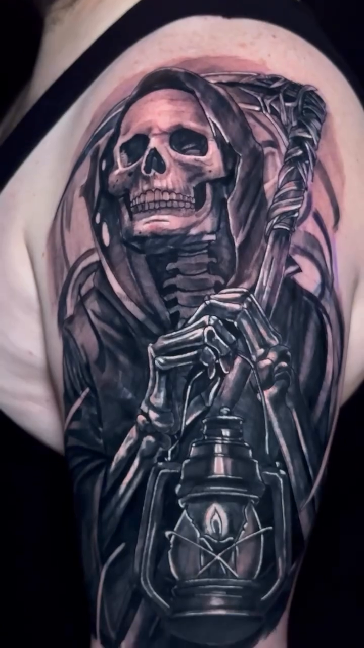 Tattoo by @tonywhodoestattoos — realism, dark_realism