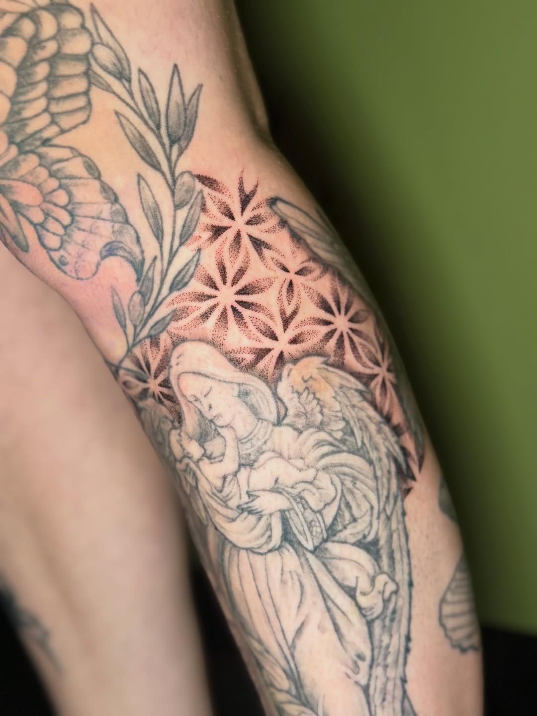 Tattoo by @sumsumtattoos โ dotwork, black_and_grey