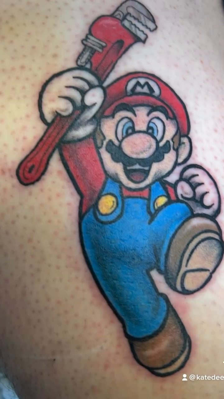 Tattoo by @stabbykitten — new_school
