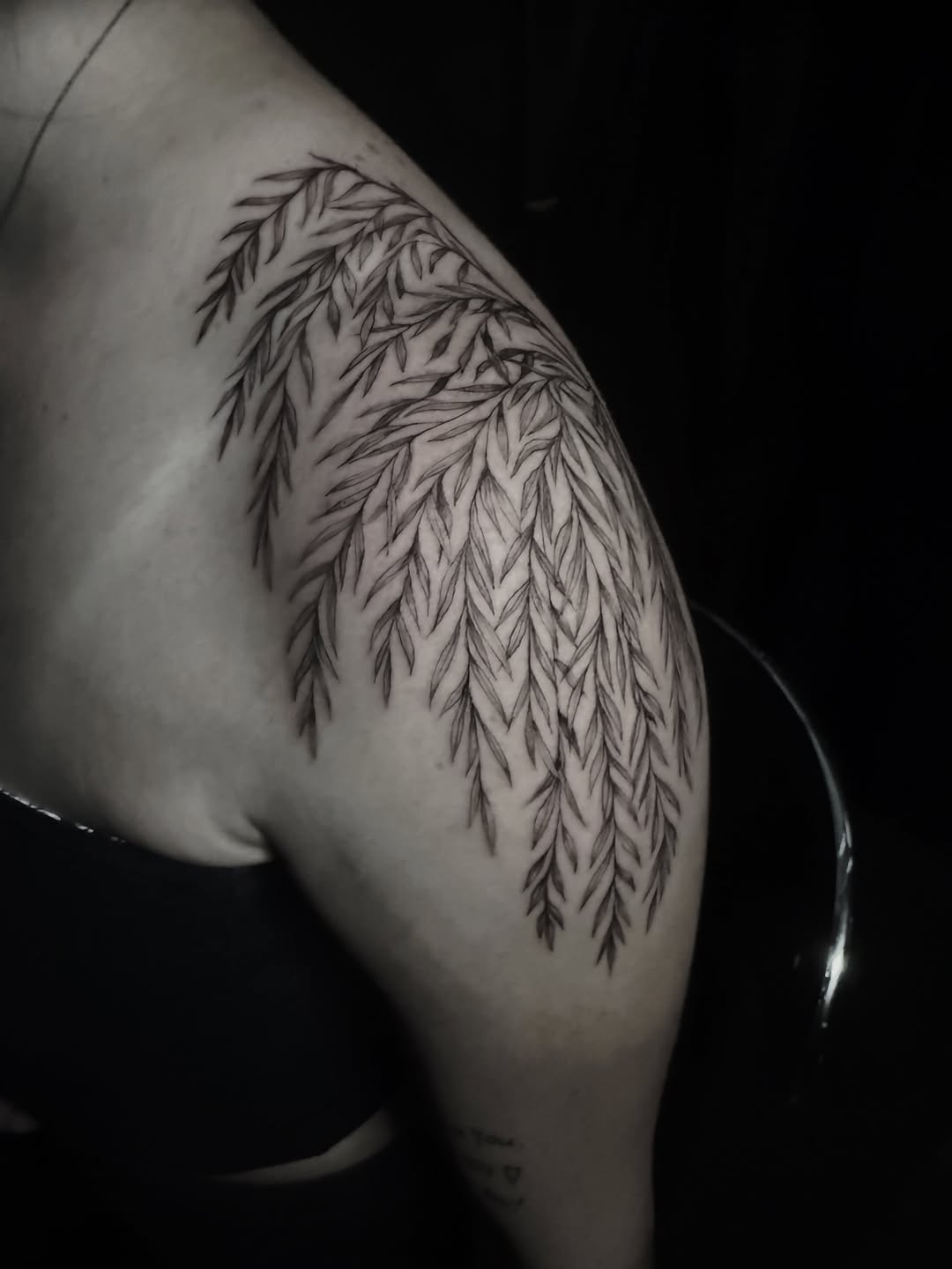 Tattoo by @shengguevaratattoos — fine_line, black_and_grey
