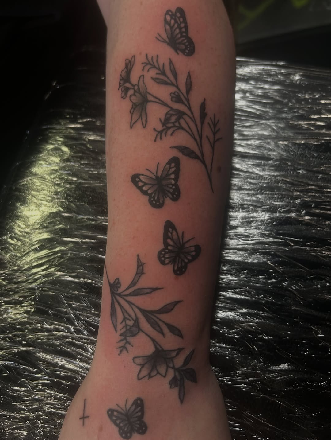 Tattoo by @c.y_tattoos — fine_line
