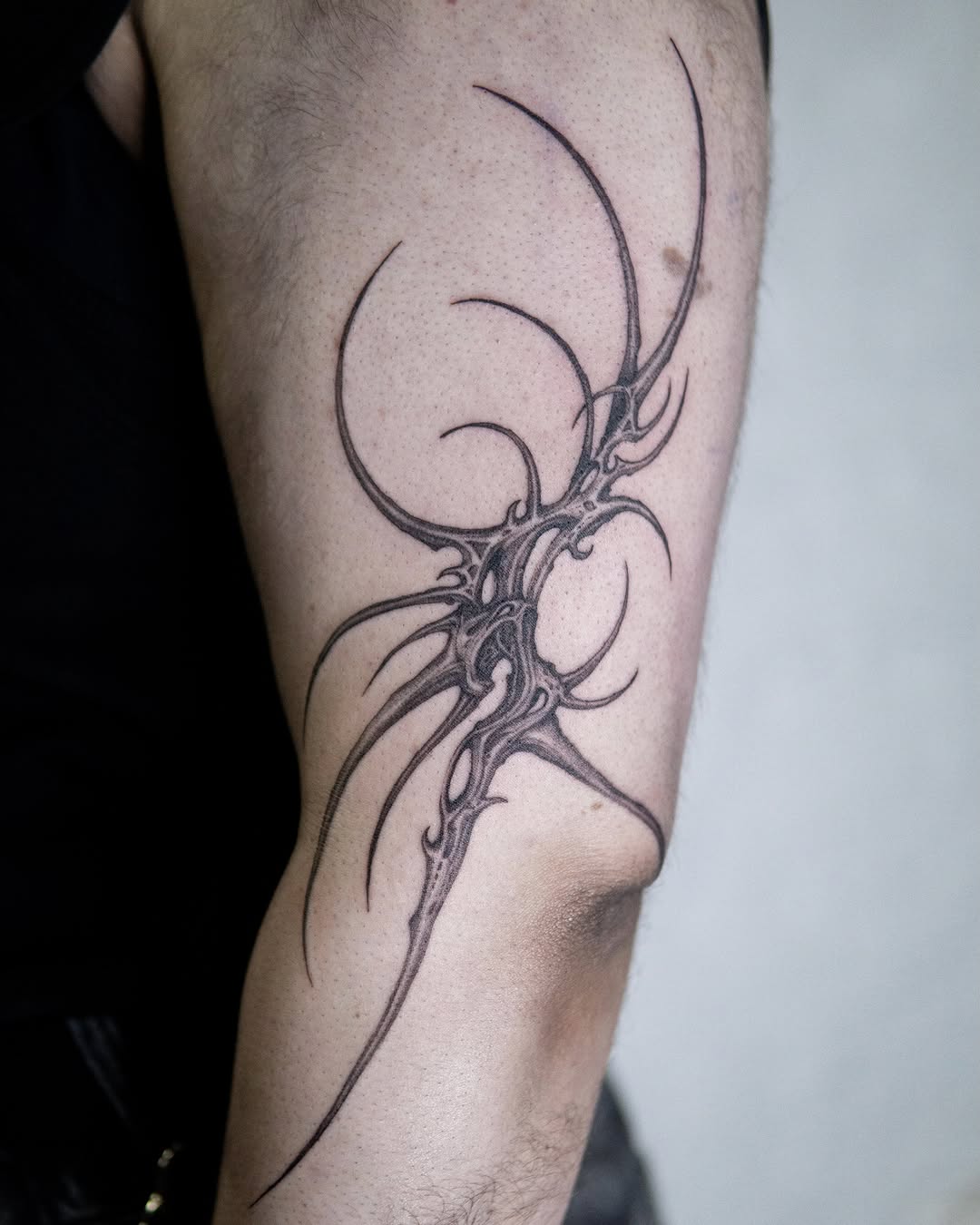 Tattoo by @minblackwork โ black_and_grey, ornamental