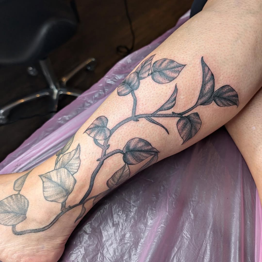 Tattoo by @mimtheyertattoos — fine_line, black_and_grey