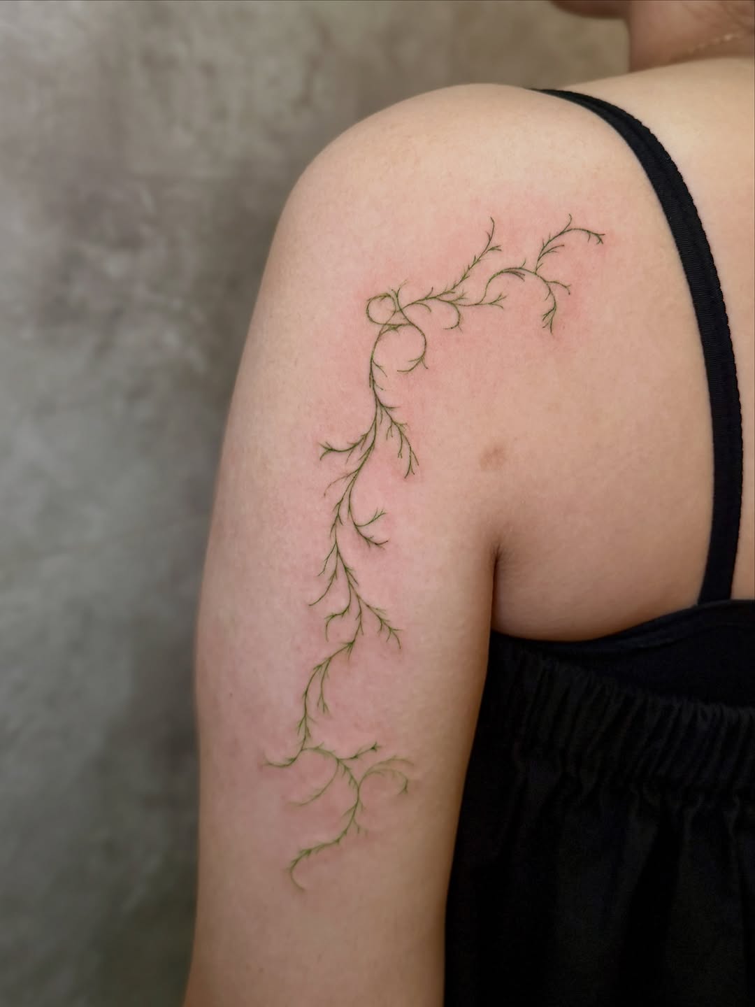 Tattoo by @lulu.ttttttt — fine_line