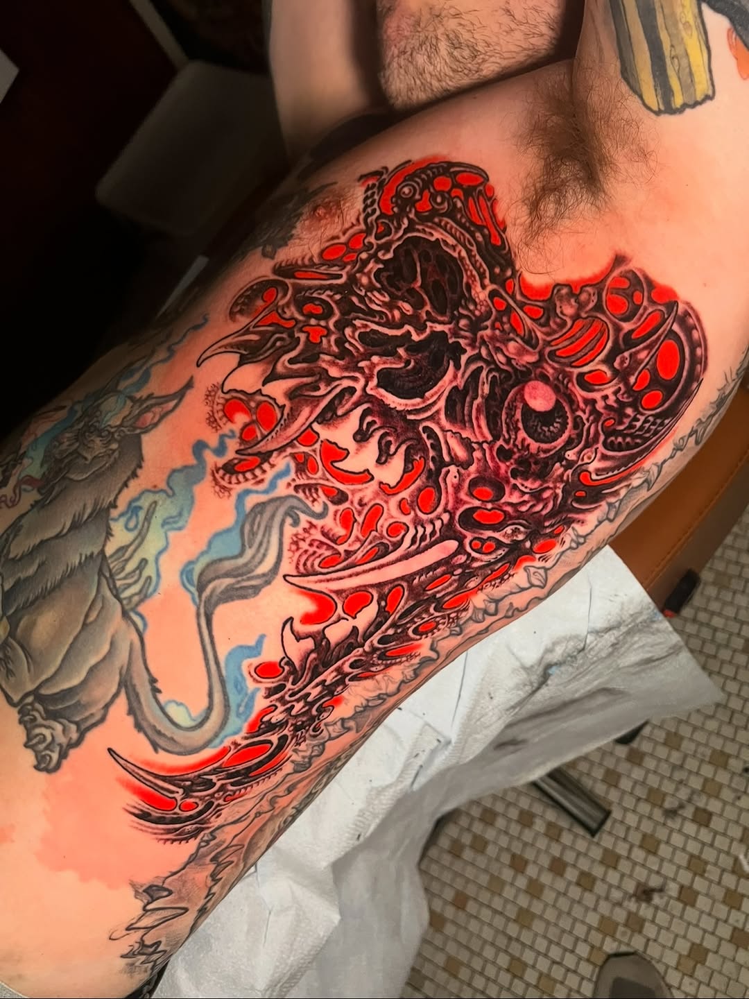 Tattoo by @alton_sides — blackwork, dark_realism