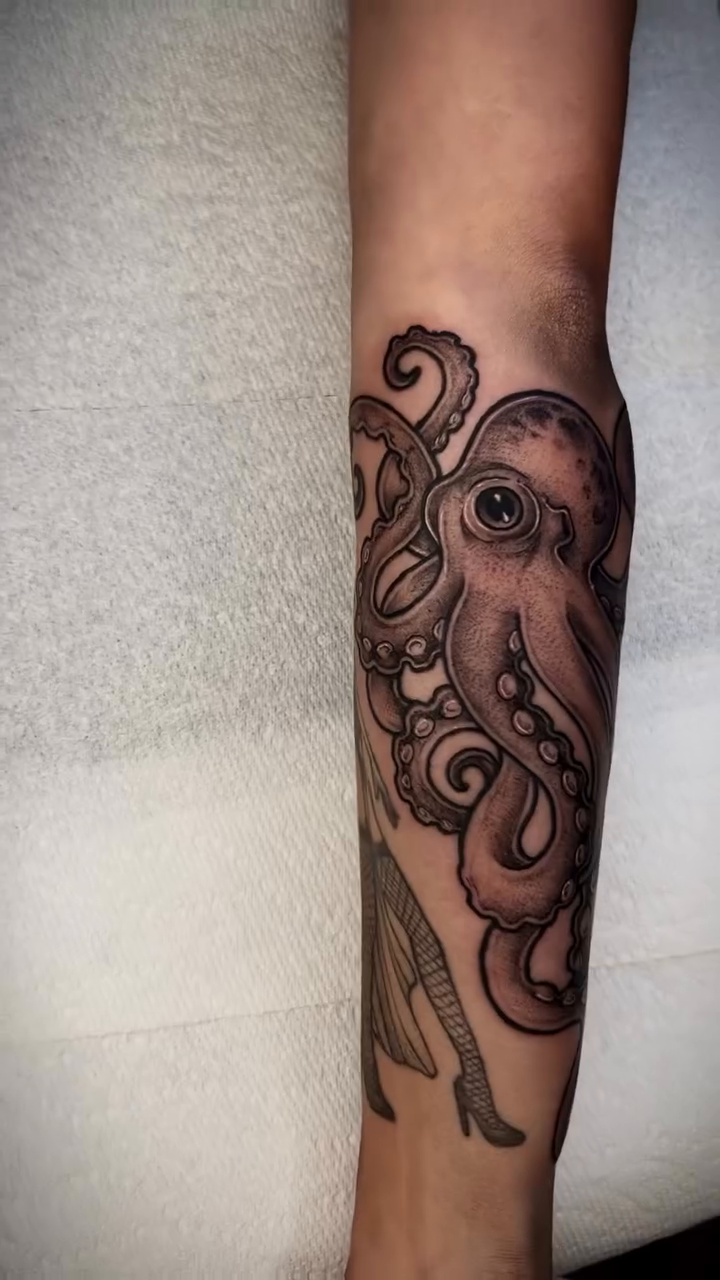 Tattoo by @olympe_ktattoos β black_and_grey, realism