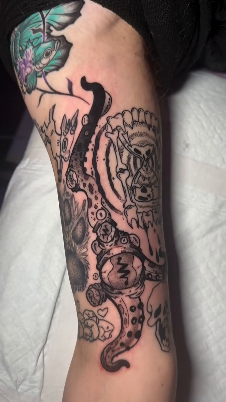 Tattoo by @nicoleroartattoos — black_and_grey, realism