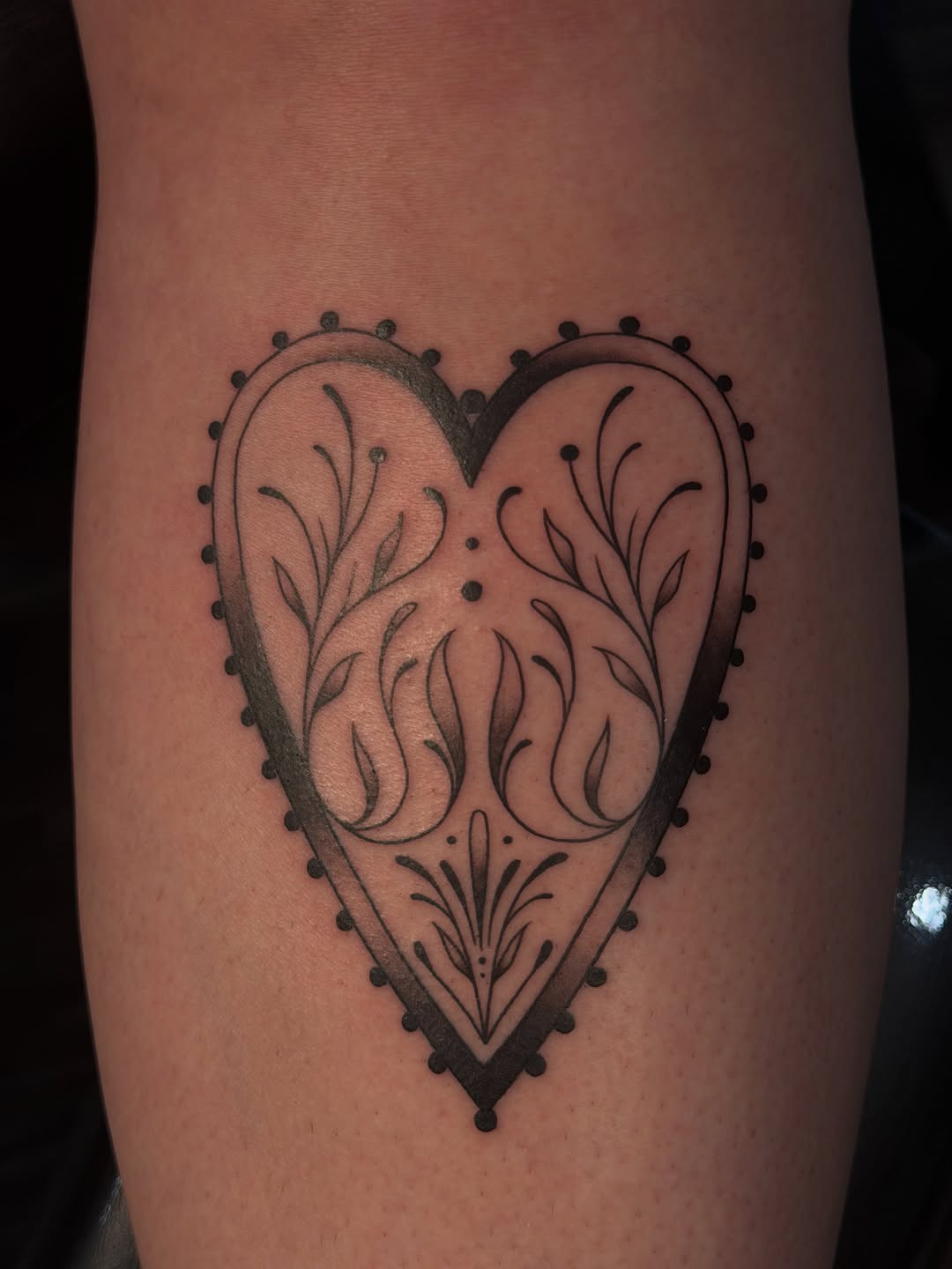Tattoo by @inkedbyjulia โ fine_line, ornamental