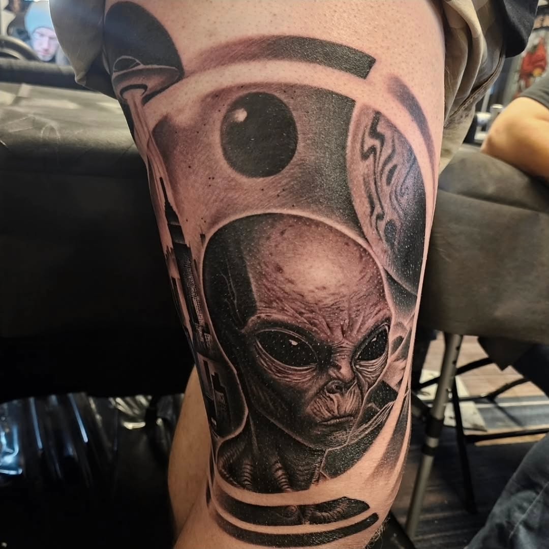 Tattoo by @ericbadantattoos โ realism, black_and_grey