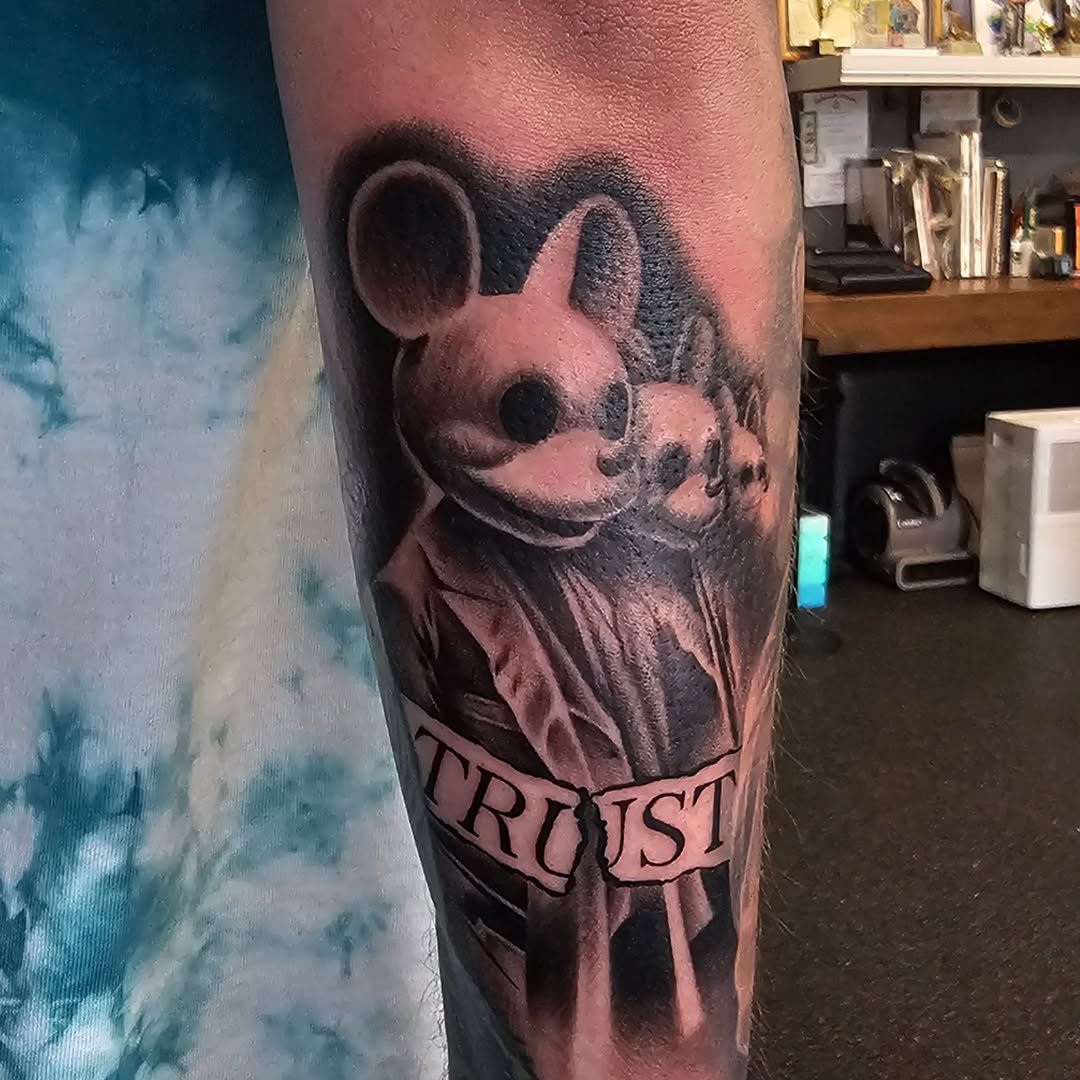 Tattoo by @ericbadantattoos โ realism, black_and_grey