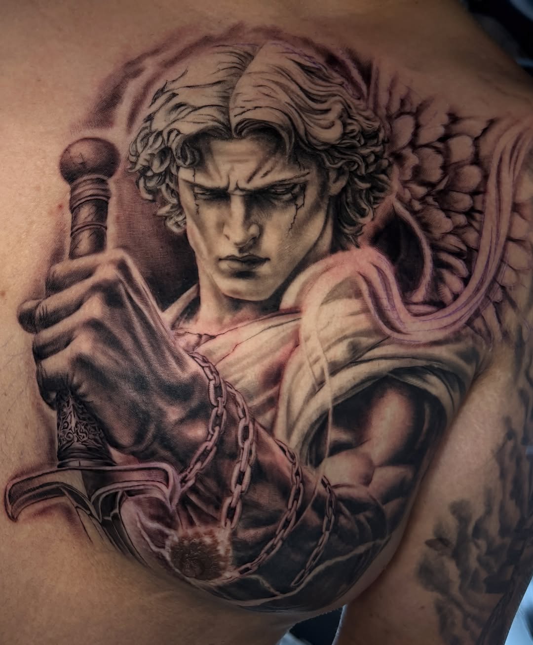 Tattoo by @lasmanosdeltoro — realism, black_and_grey