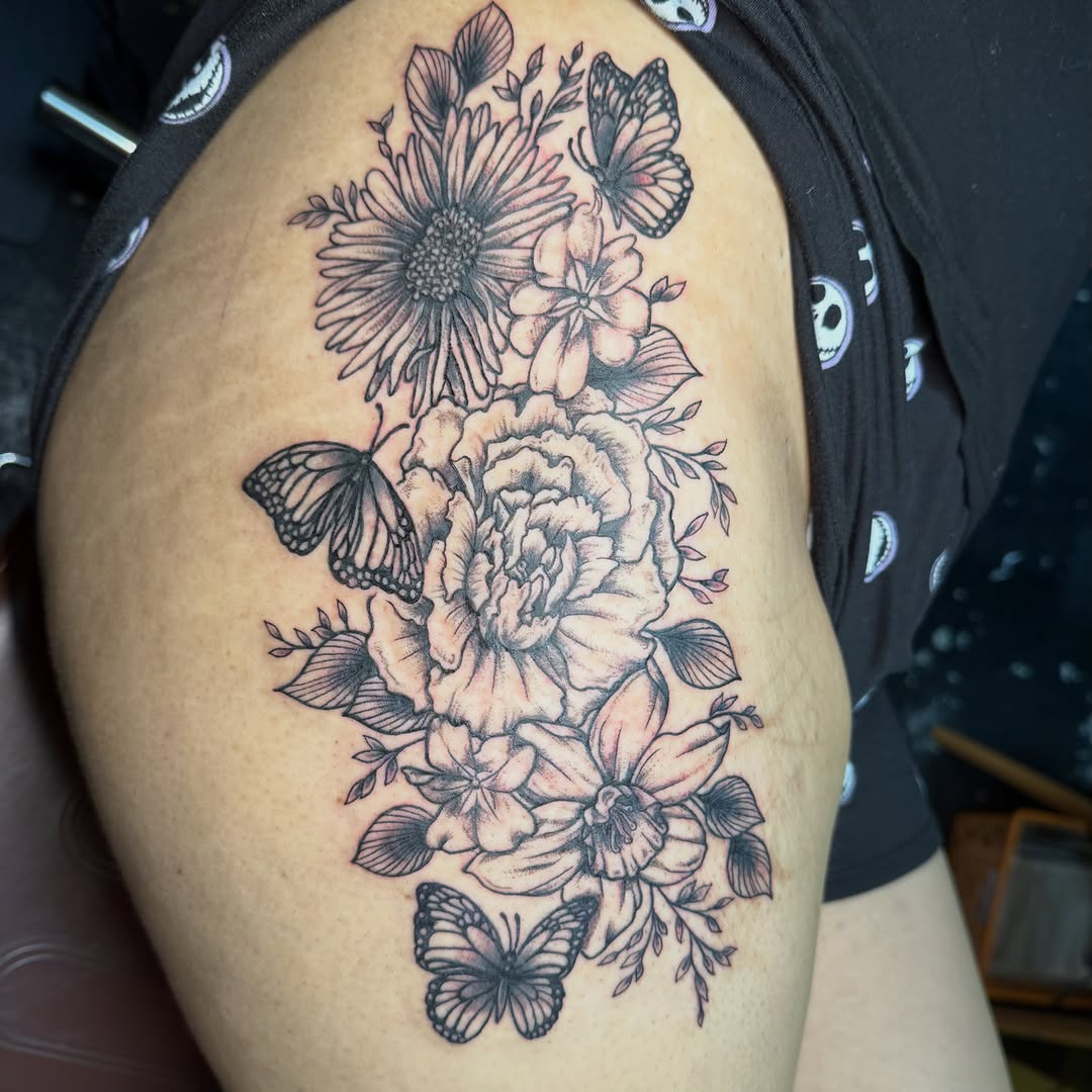 Tattoo by @svk.tattoos β fine_line, black_and_grey