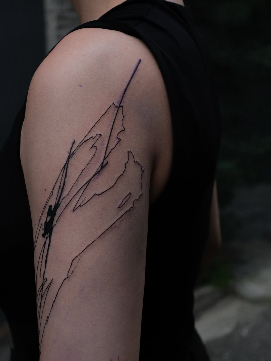 Tattoo by @tolstun.ink โ blackwork, minimalist