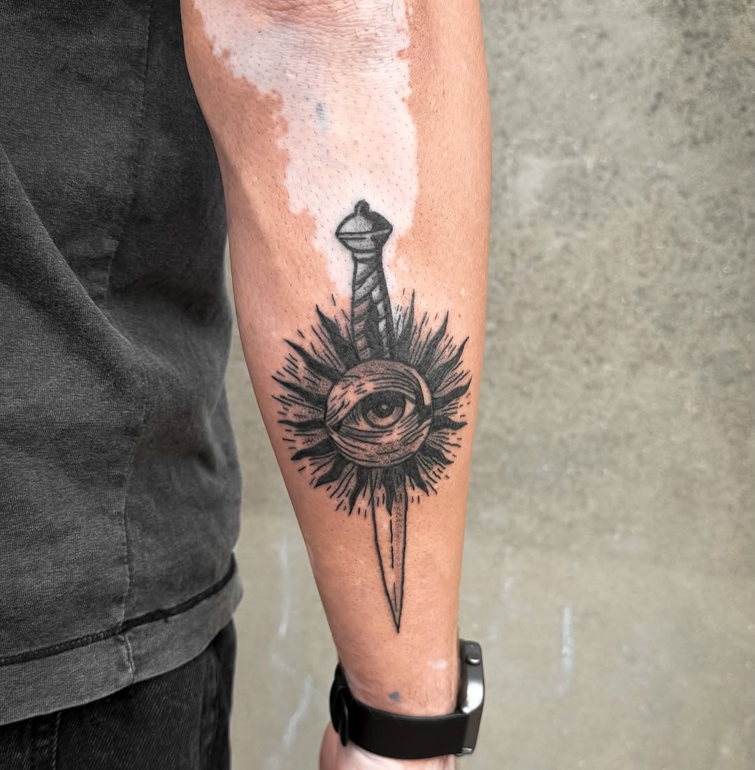 Tattoo by @ombre_mystic β black_and_grey, illustrative