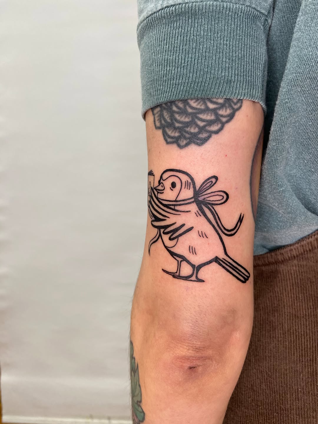 Tattoo by @cathbraungrenier — illustrative