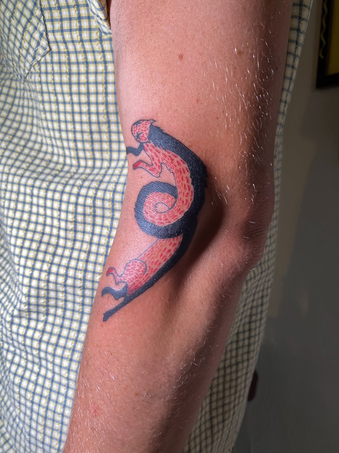 Tattoo by @littleblackdogtattoo — blackwork, japanese_irezumi