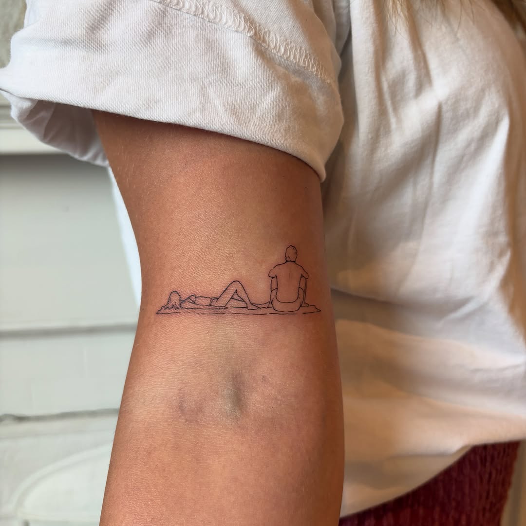 Tattoo by @erinhasagun โ fine_line, minimalist
