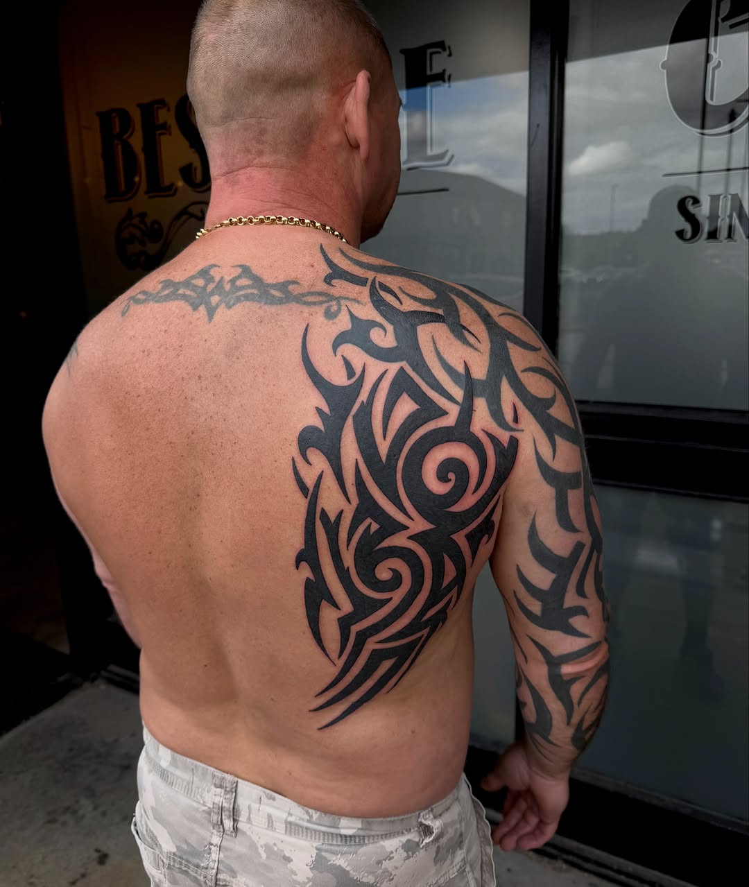 Tattoo by @doingadraw โ tribal, blackwork