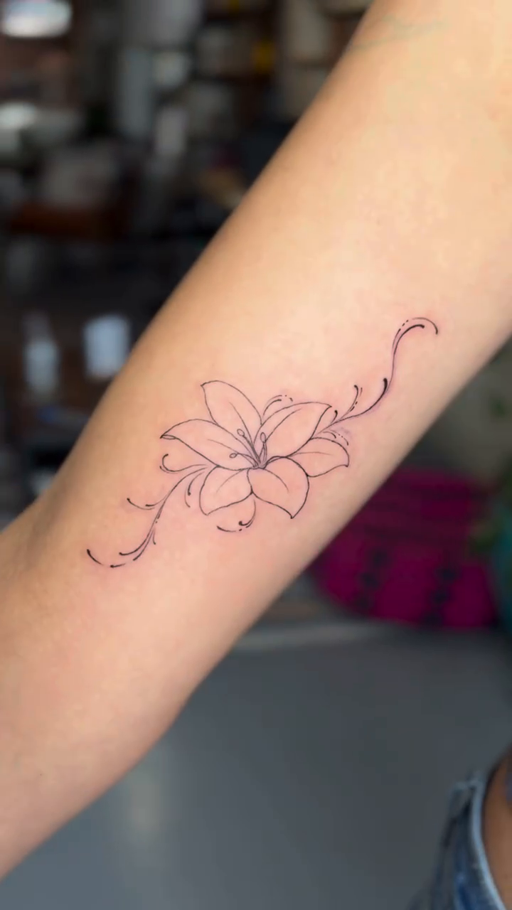 Tattoo by @vince.tattoos — fine_line