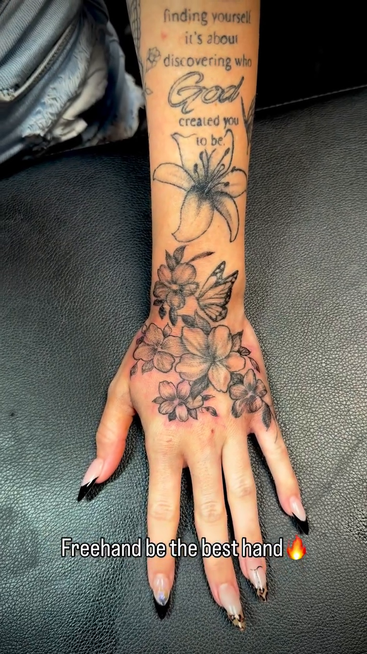 Tattoo by @tat2reign_85 โ fine_line, black_and_grey