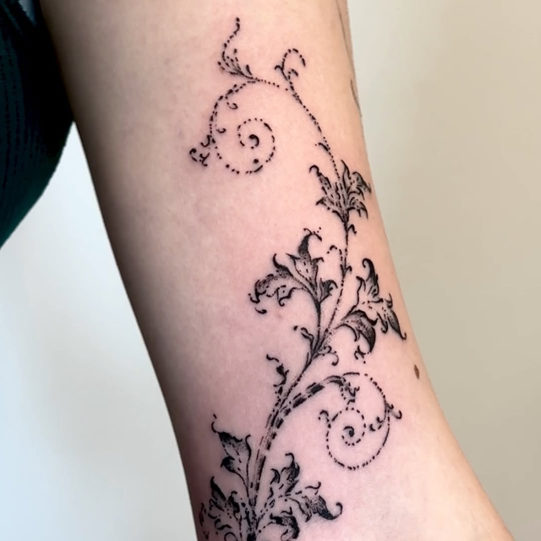 Tattoo by @flying.butter.tattoo β fine_line, dotwork