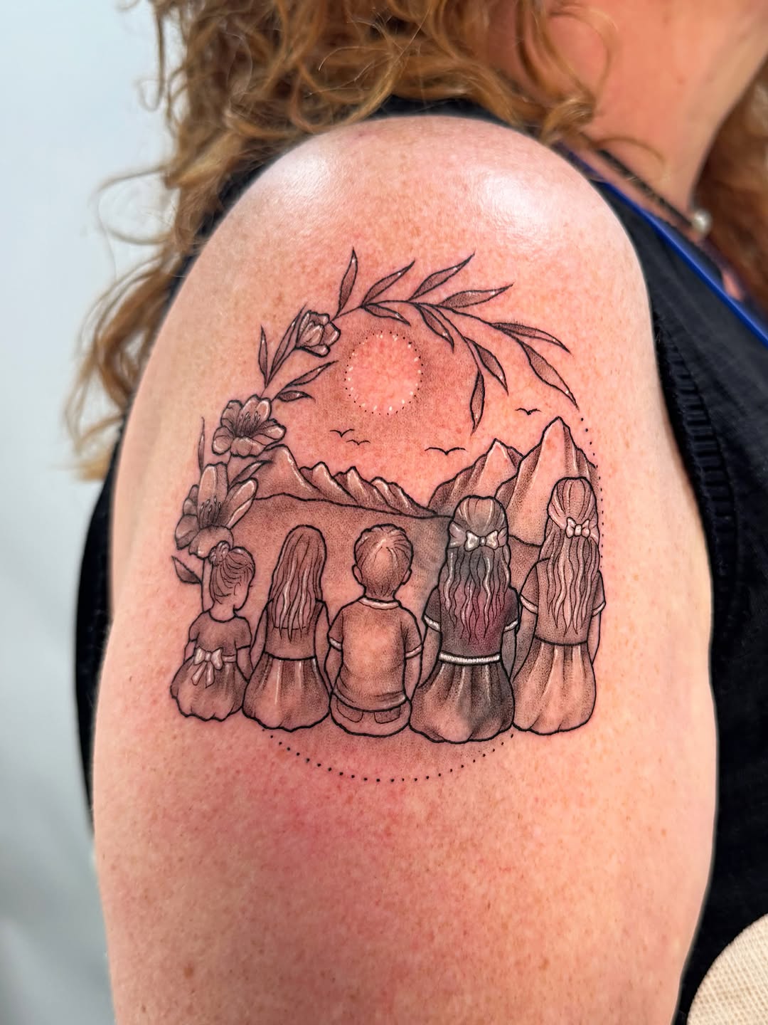 Tattoo by @inkbyleah_ โ fine_line, black_and_grey