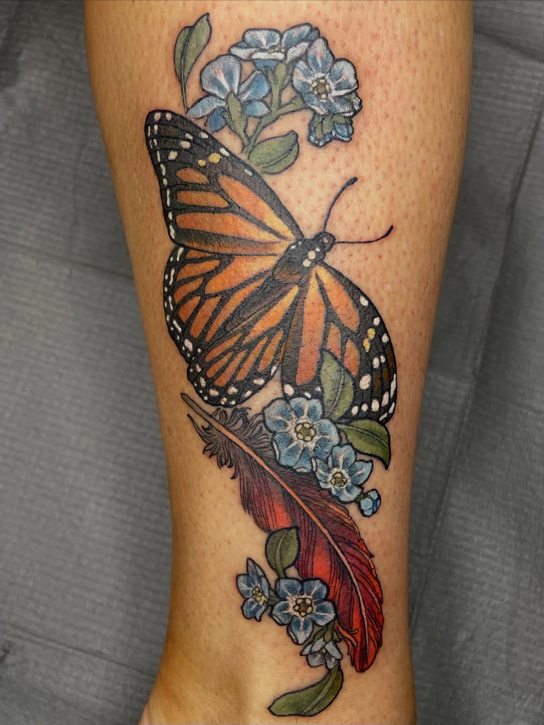Tattoo by @pare_elyse — realism, fine_line