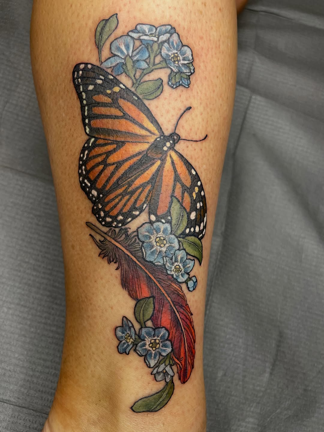 Tattoo by @pare_elyse — realism, fine_line