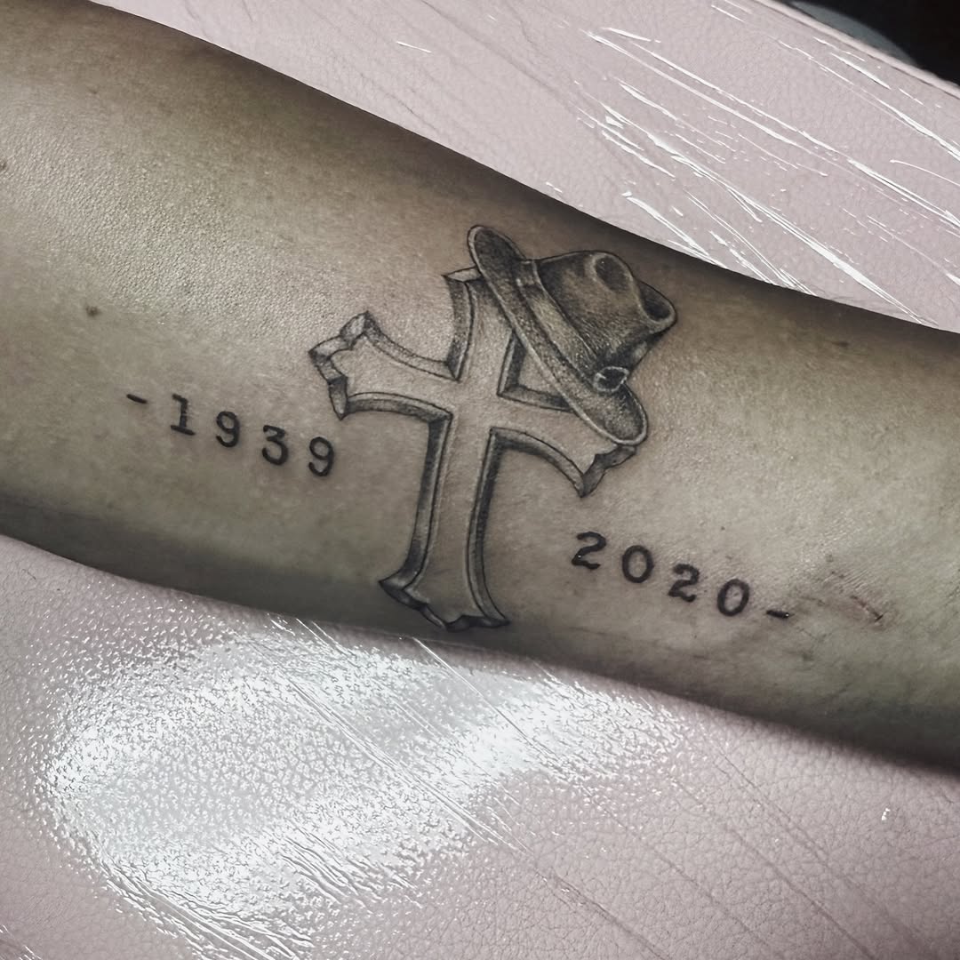 Tattoo by @shengguevaratattoos — black_and_grey, lettering_script