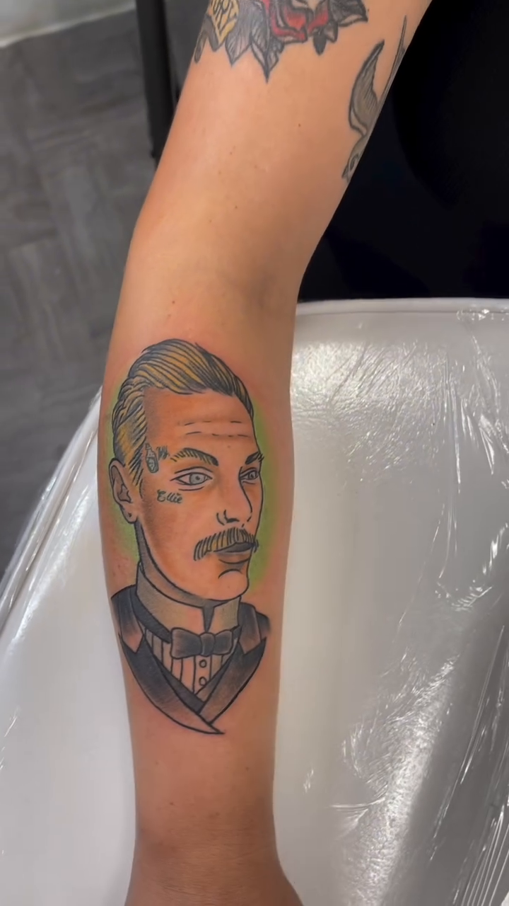 Tattoo by @ronnie.tatz β realism, fine_line