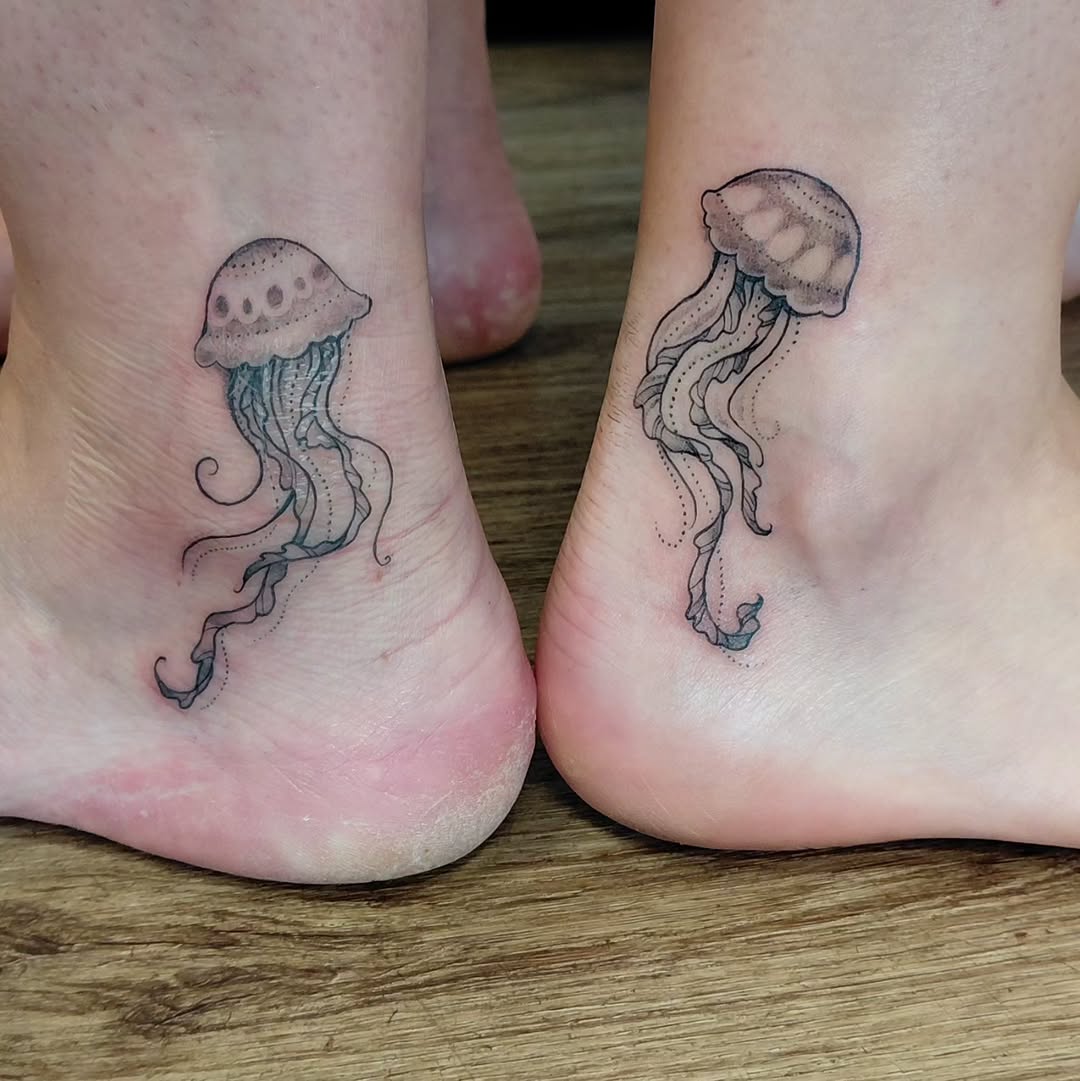 Tattoo by @antisocialinks — fine_line, dotwork