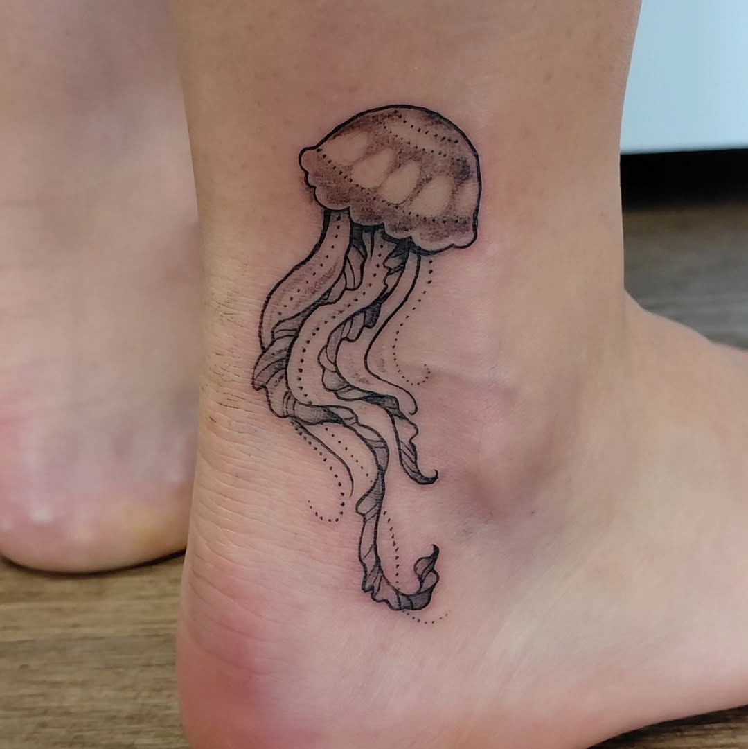 Tattoo by @antisocialinks — fine_line, dotwork