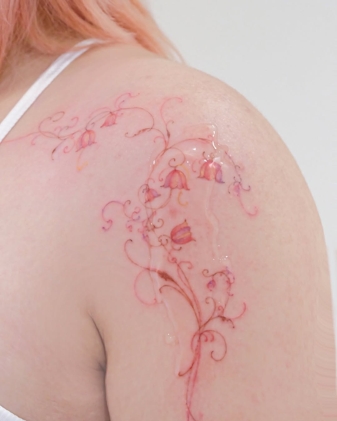 Tattoo by @ablue.tatt — fine_line, watercolor