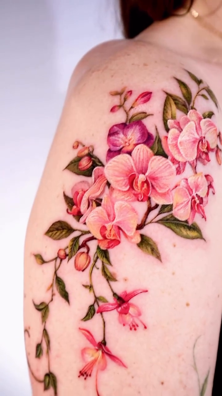 Tattoo by @miiu_tattoo — realism, fine_line
