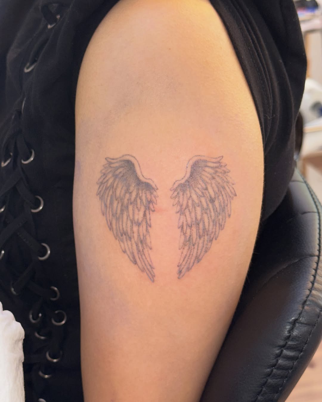 Tattoo by @hii.eul_ โ fine_line, black_and_grey