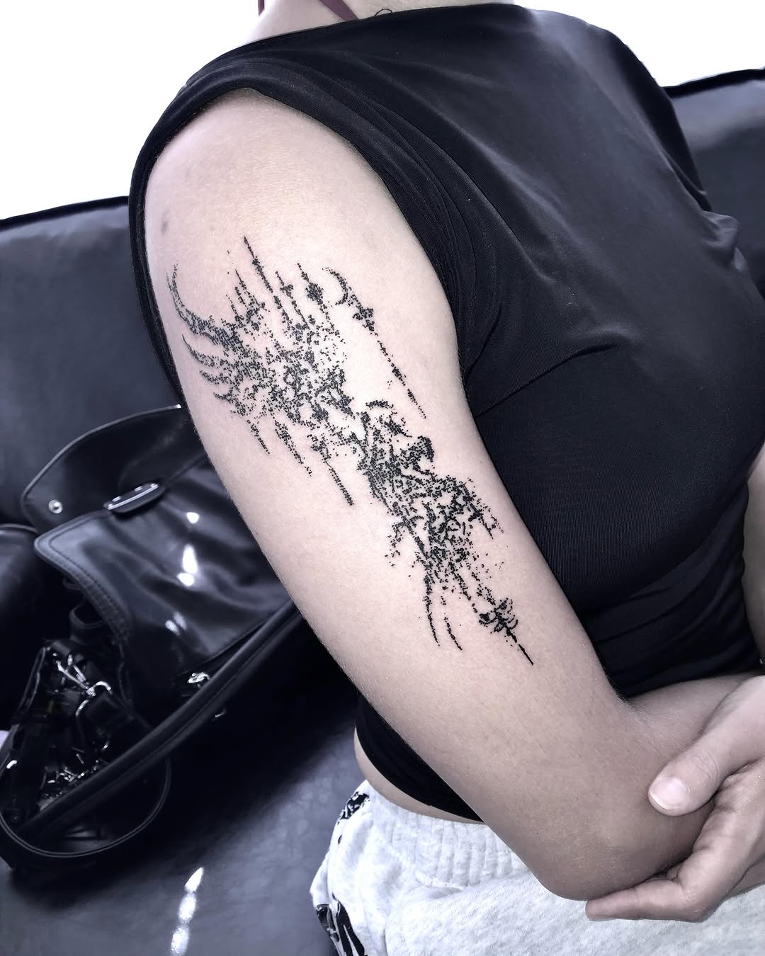 Tattoo by @lxk.e4_u β dotwork, blackwork