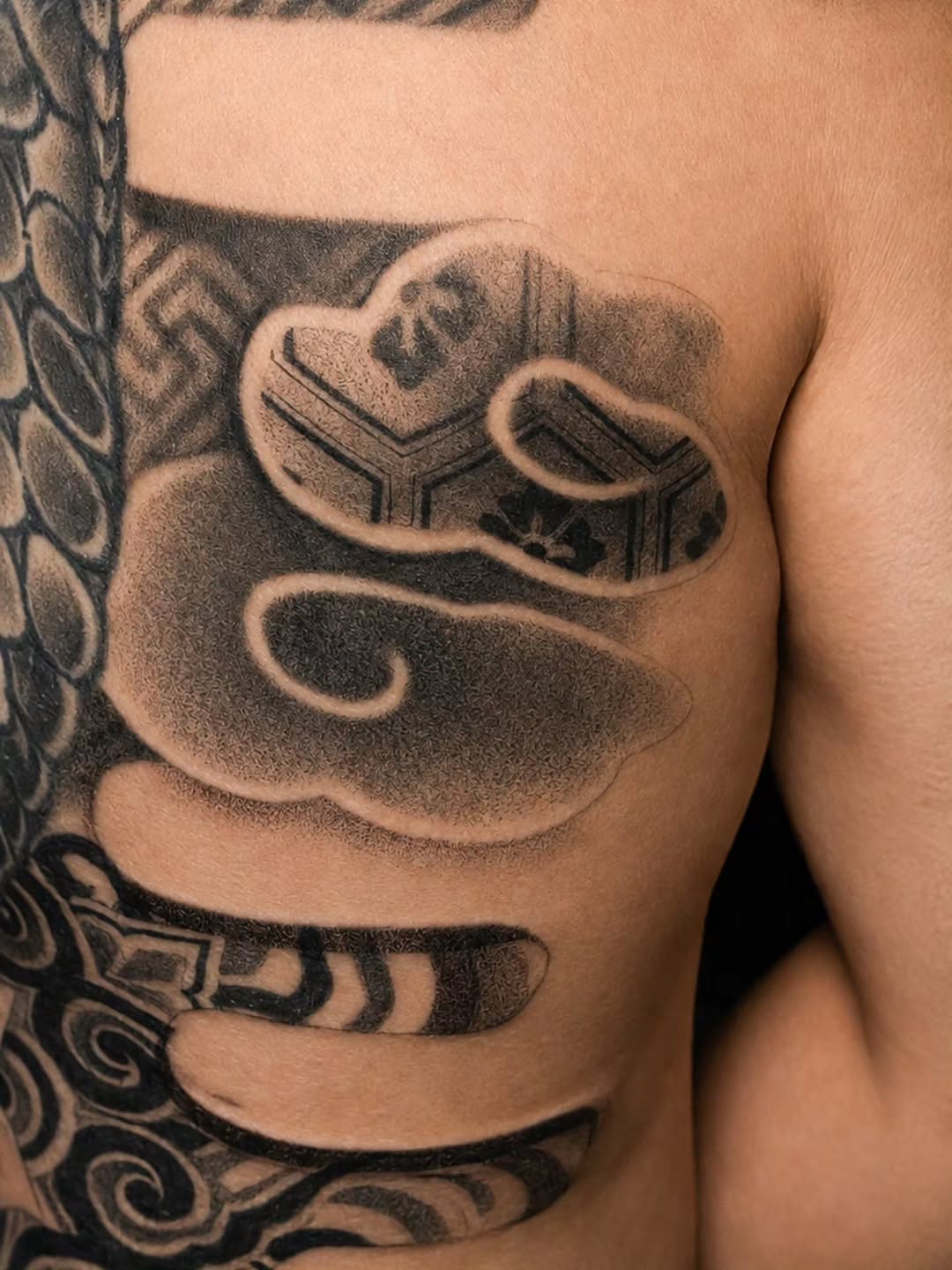 Tattoo by @toa_monti β japanese_irezumi, black_and_grey